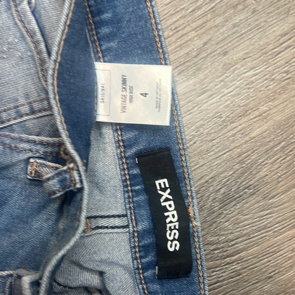 EXPRESS Vintage Skinny High Rise Jeans Size 4 with embellishments - Picture 4 of 6